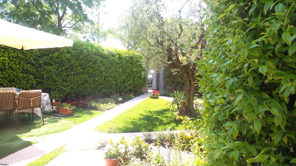 B&B Garda 4U Desenzano del Garda Exteriér fotografie