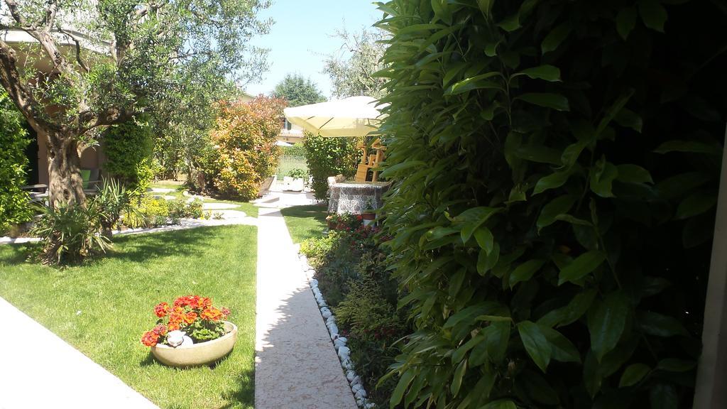 B&B Garda 4U Desenzano del Garda Exteriér fotografie
