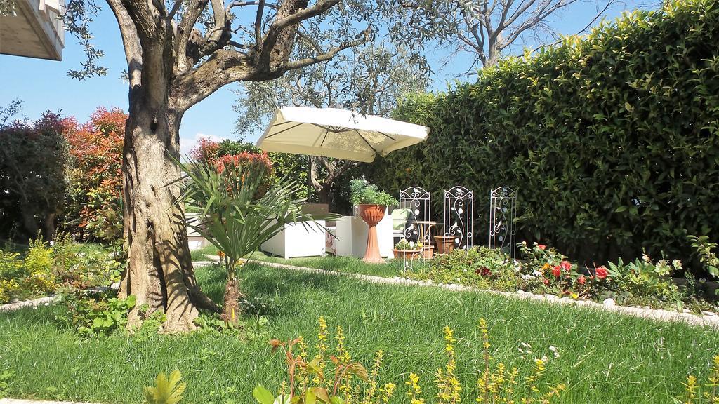 B&B Garda 4U Desenzano del Garda Exteriér fotografie