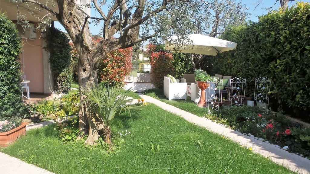 B&B Garda 4U Desenzano del Garda Exteriér fotografie