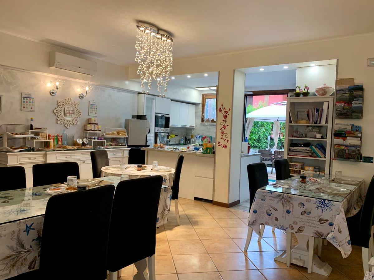 B&B Garda 4U Desenzano del Garda Exteriér fotografie